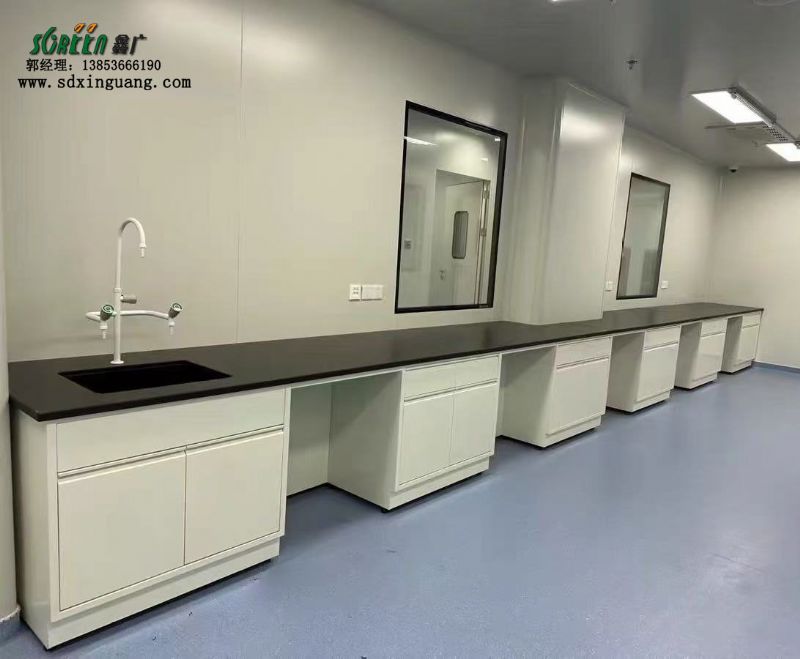 實(shí)驗(yàn)臺(tái)